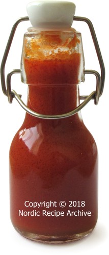 Quick tomato and chilli sauce