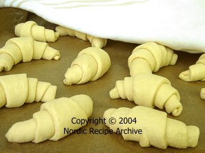 Croissants rising