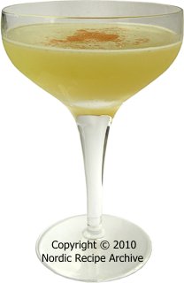 Green maple cocktail