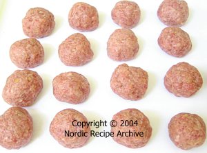 Raw meatballs