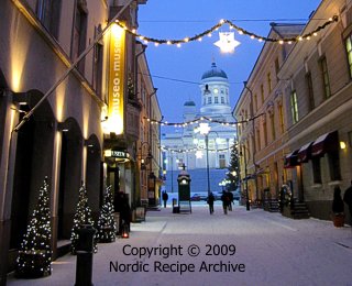 Heading to Senate Square