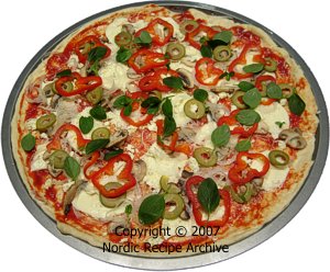 Unbaked pizza with toppings